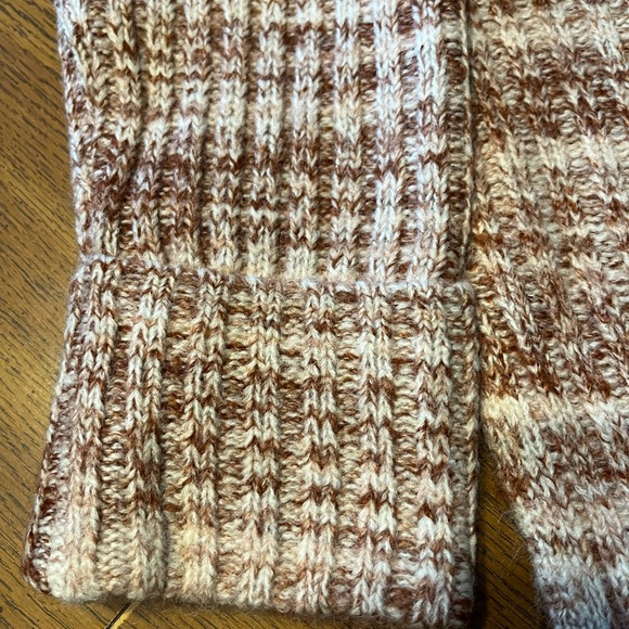 Old Navy Mock Neck Rib Knit Tunic Sweater - Picture 6 of 7